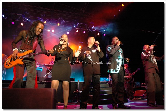 Earth, Wind & Fire